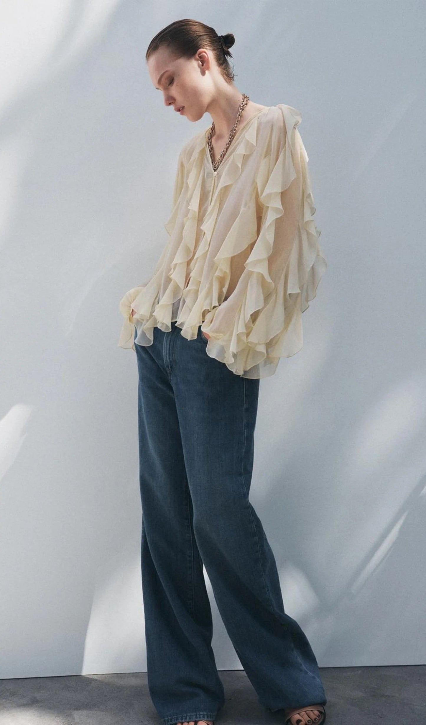 SOFÍA RUFFLE ELEGANCE